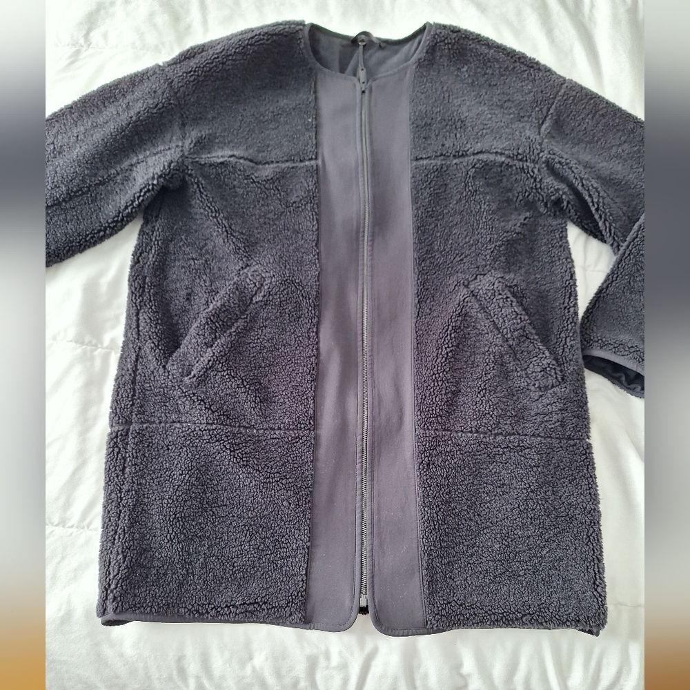 Lulu SZ 8 Collarless Sherpa Black Fleece Jacket